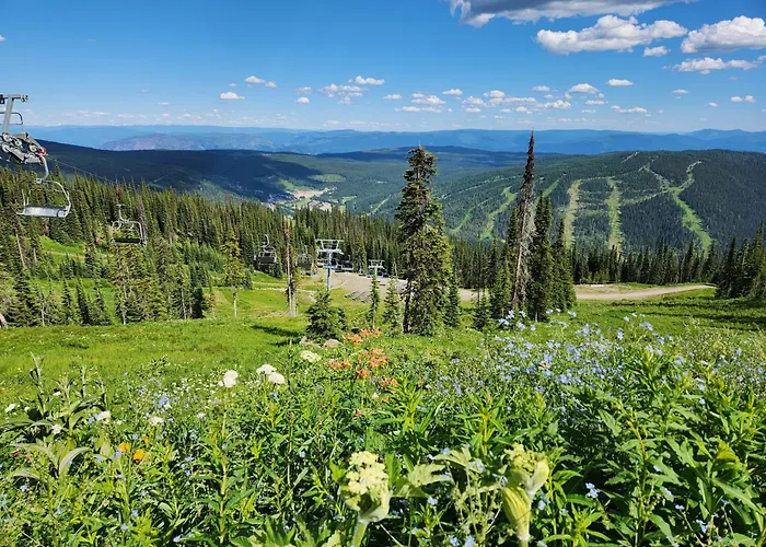 Sun Peaks Lodge